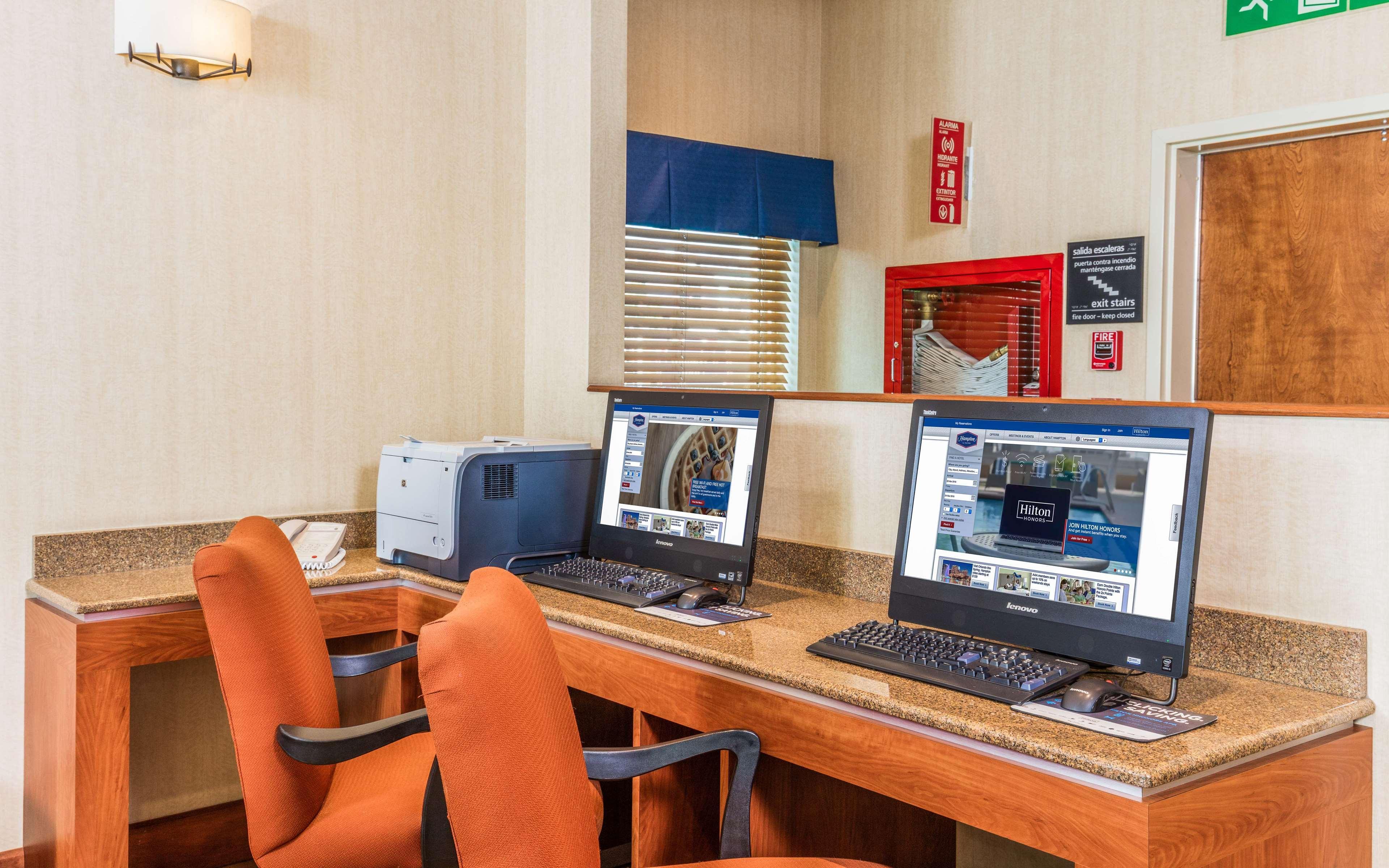 Hampton By Hilton Queretaro Tecnologico Hotel Exterior photo