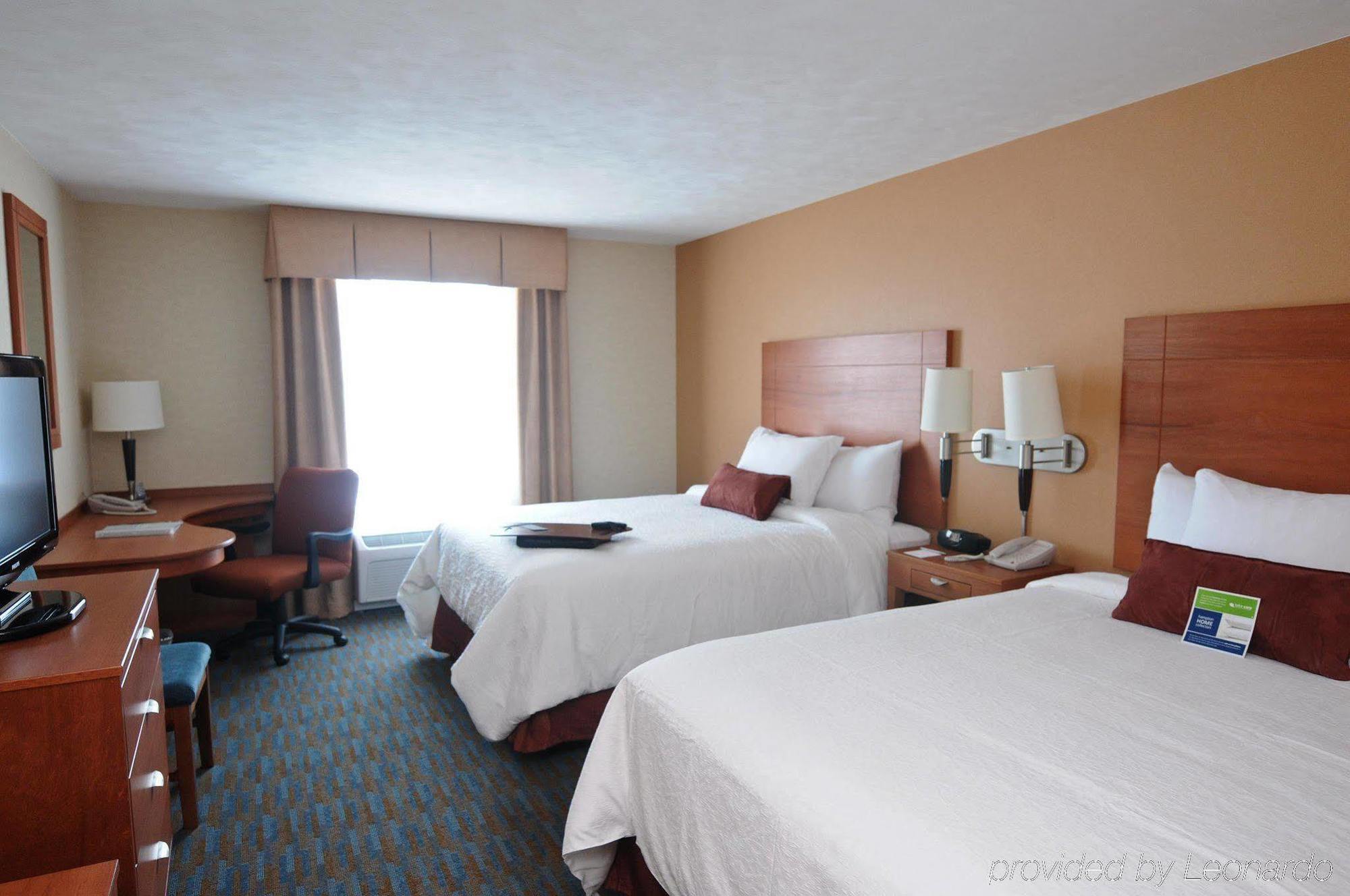 Hampton By Hilton Queretaro Tecnologico Hotel Room photo